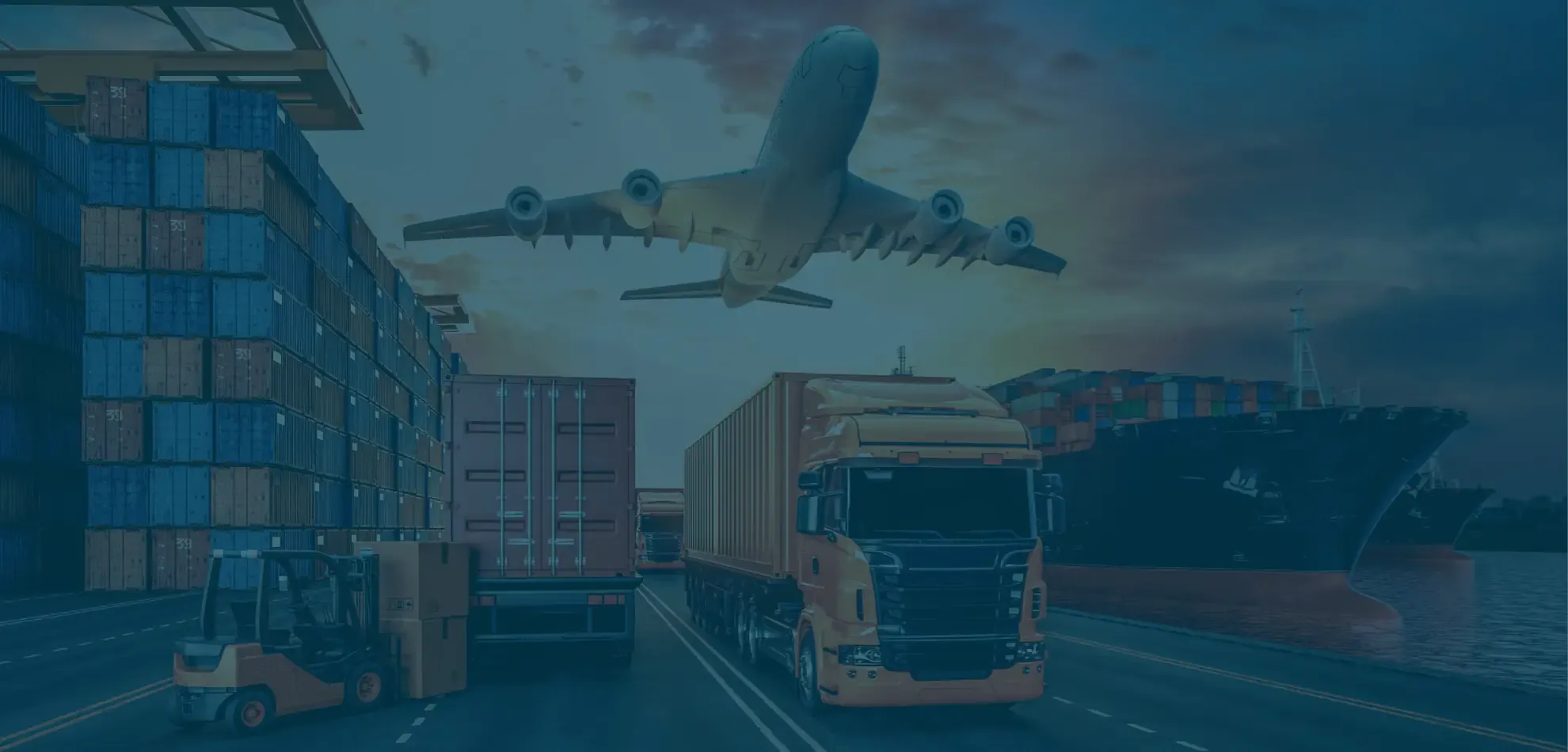Comercio exterior en Colombia: contenedores, camión de carga, buque y avión listos para exportación
